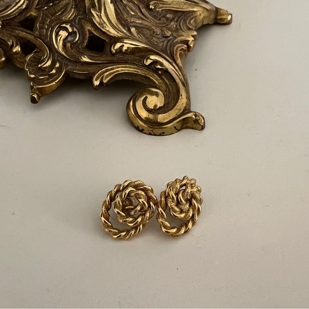 Vintage gold earrings